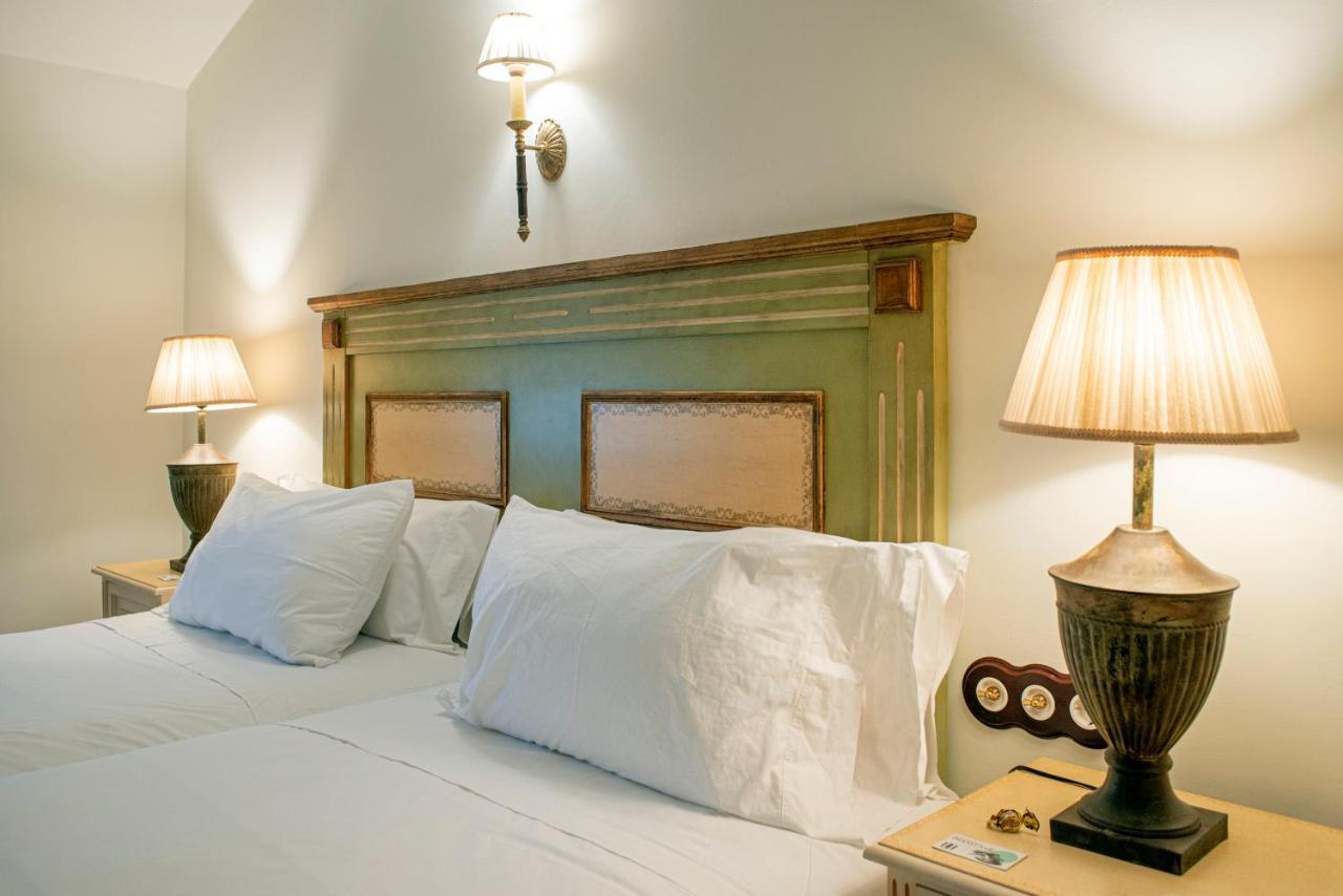 Hotel Boutique Conde De La Corte サフラ エクステリア 写真