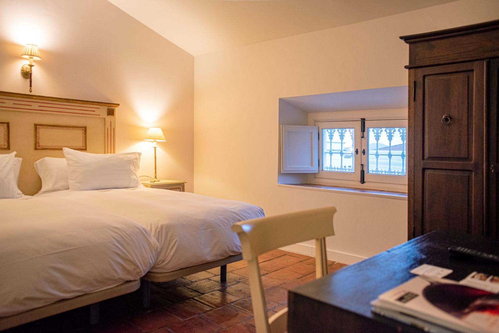 Hotel Boutique Conde De La Corte サフラ エクステリア 写真