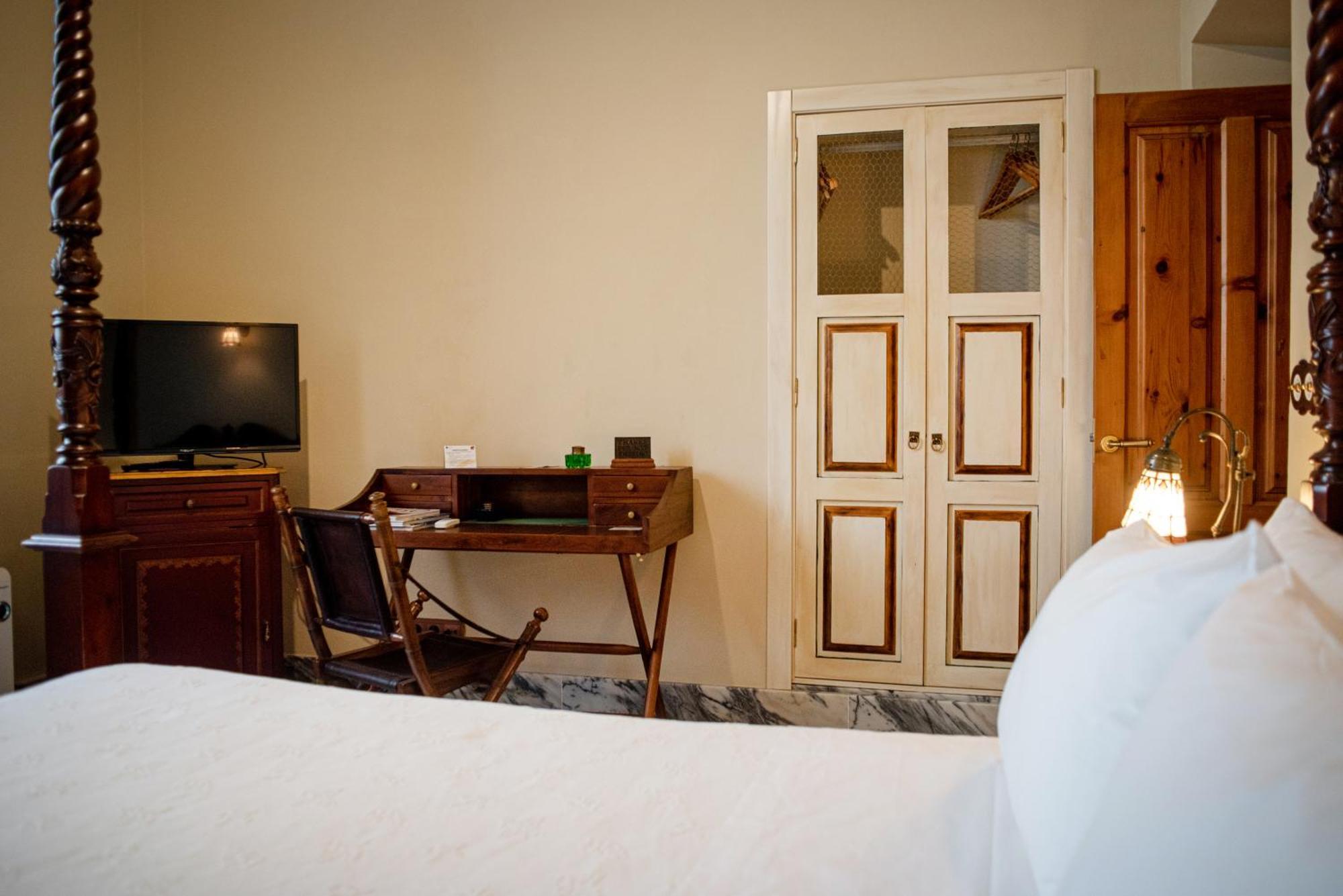 Hotel Boutique Conde De La Corte サフラ エクステリア 写真
