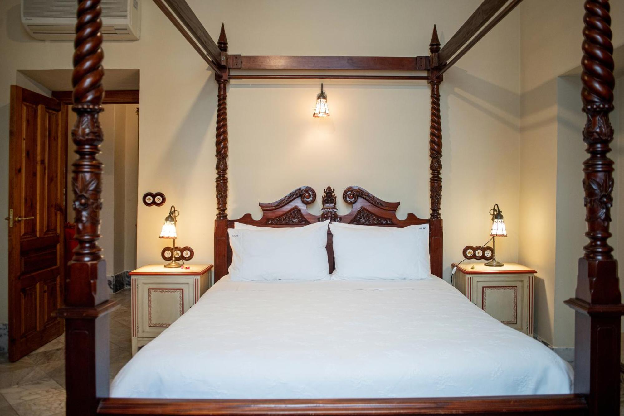 Hotel Boutique Conde De La Corte サフラ エクステリア 写真