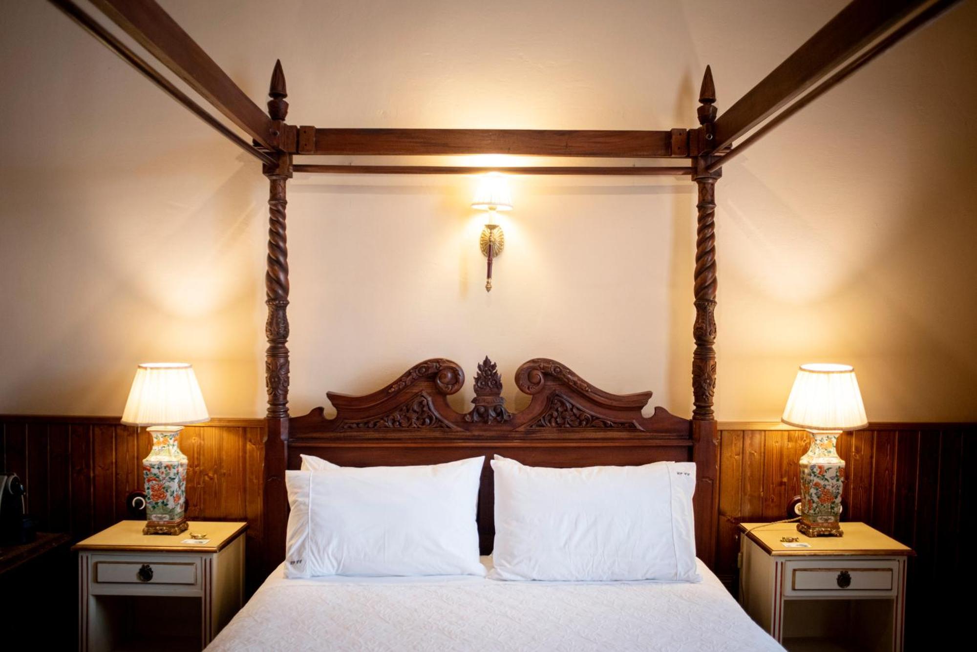 Hotel Boutique Conde De La Corte サフラ エクステリア 写真