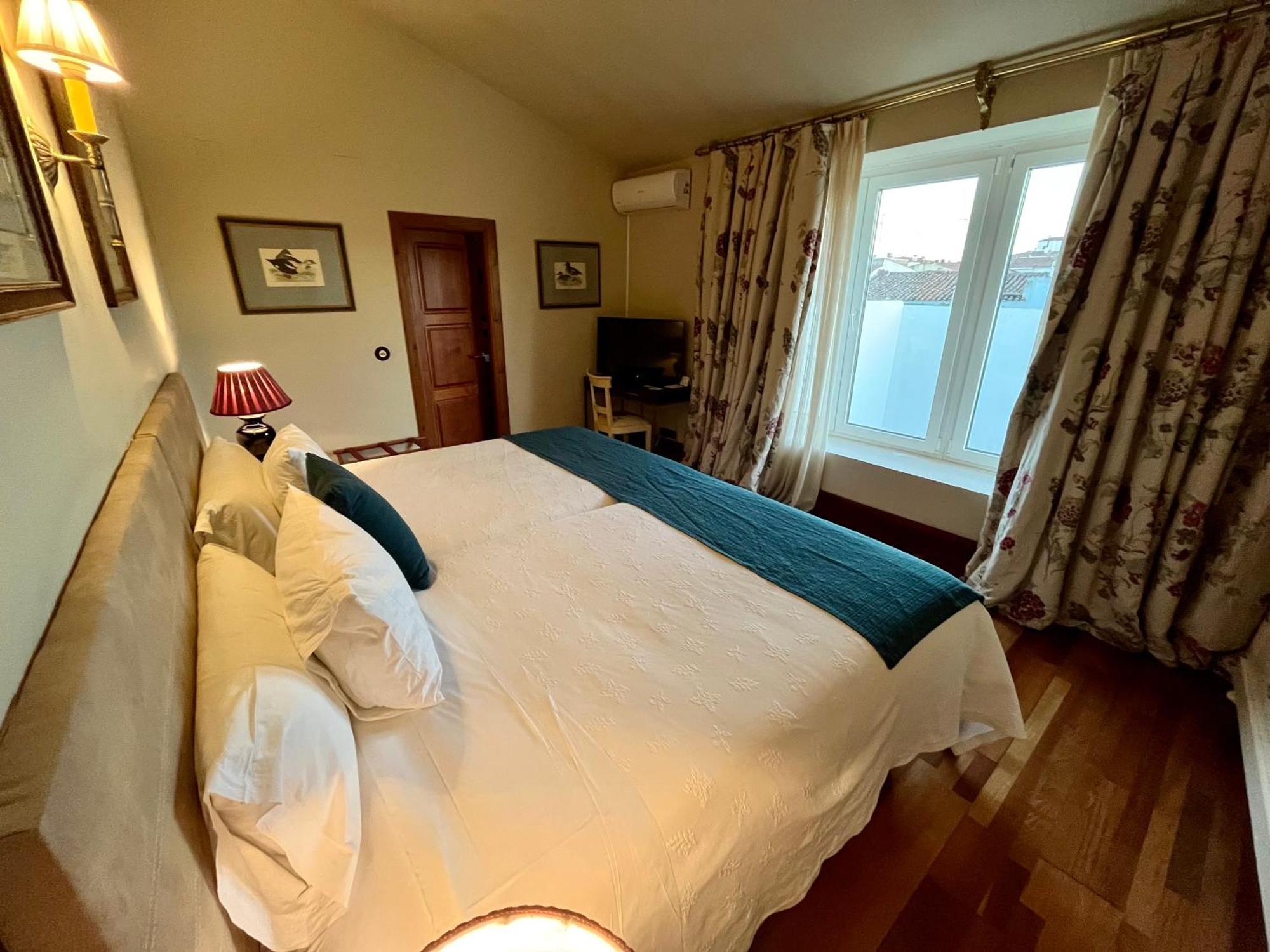 Hotel Boutique Conde De La Corte サフラ エクステリア 写真